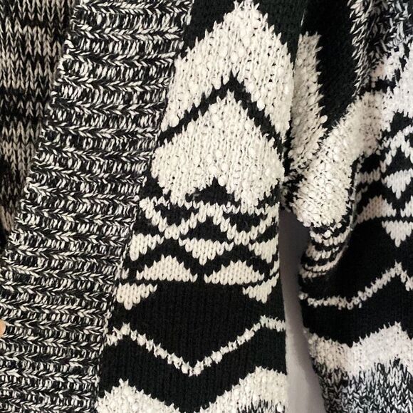 Mossimo open cardigan with tribal pattern size M - Picture 7 of 12